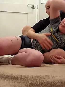 luckilyfound4 online show from March 29, 11:06 pm