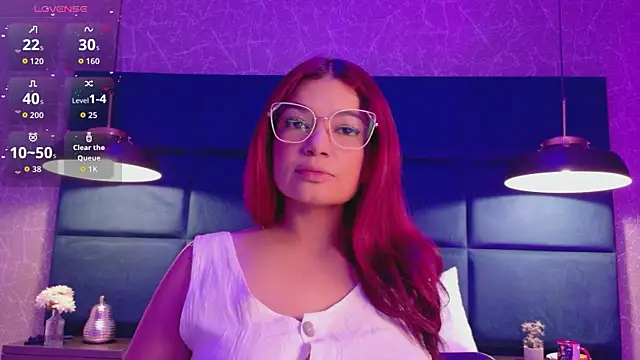 Snapshot of PaulaVegaa chatting on May 17, 4:34 am PaulaVegaa online show from May 17, 4:34 am
