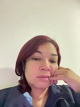Snapshot of PaulaVegaa chatting on May 3, 10:53 am PaulaVegaa online show from May 3, 10:53 am