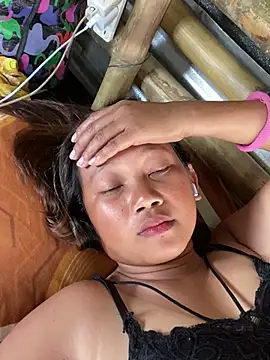 Snapshot of Moonlight695 chatting on March 4, 5:15 am Moonlight695 online show from March 4, 5:15 am