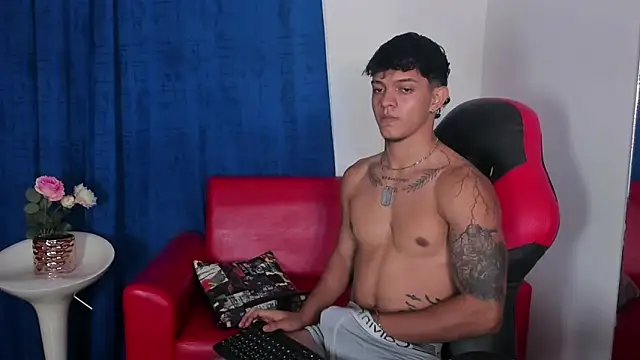 Snapshot of Noah_brown_2 chatting on March 4, 4:31 am Noah brown 2 online show from March 4, 4:31 am