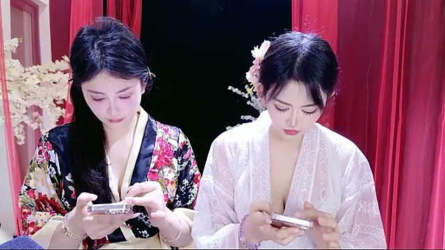 Banana-Milk69 online show from April 16, 1:17 am