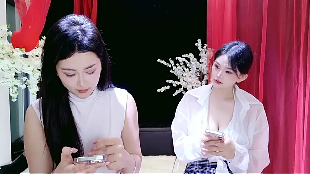 Banana-Milk69 online show from April 10, 1:12 am