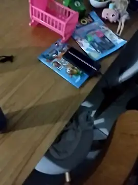 tubarao19 online show from April 18, 1:52 am