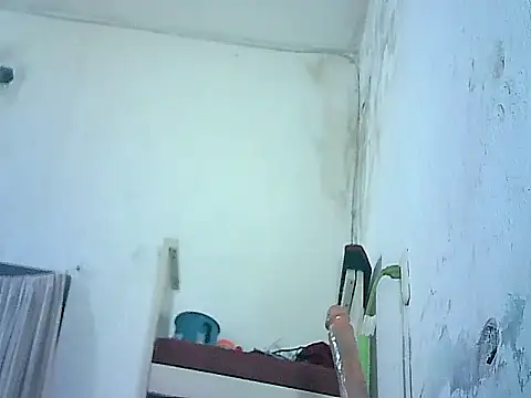 Snapshot of naomitrans32 chatting on March 22, 9:44 am naomitrans32 online show from March 22, 9:44 am