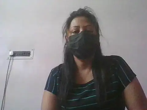 DRAMA  QUEEN online show from March 5, 5:48 am