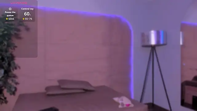 Osiriss  online show from March 14, 9:54 pm