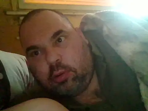 Snapshot of bb1god chatting on March 4, 6:21 am bb1god online show from March 4, 6:21 am