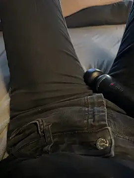 aleexii s online show from March 31, 5:26 pm