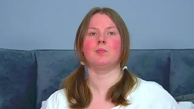 MelodyMoores online show from May 4, 7:00 am