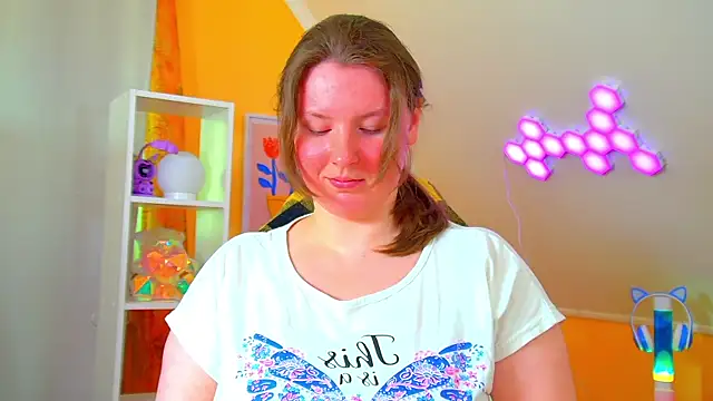 MelodyMoores online show from June 2, 6:24 am