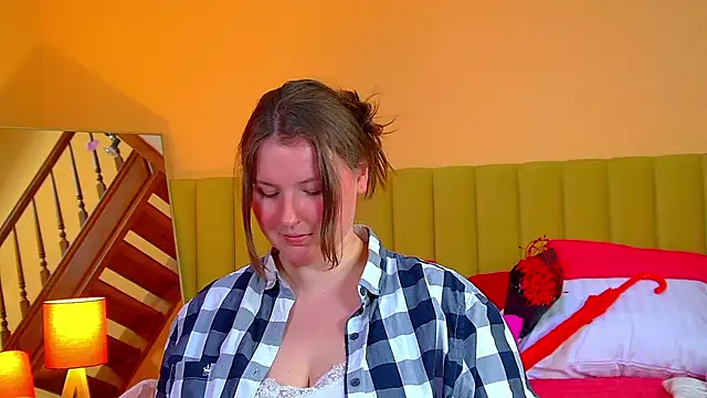 MelodyMoores online show from April 11, 7:56 am