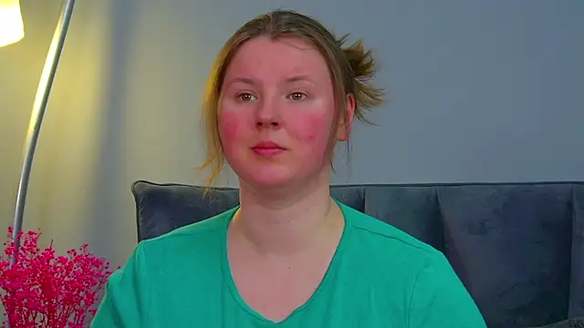 MelodyMoores online show from April 24, 6:26 am