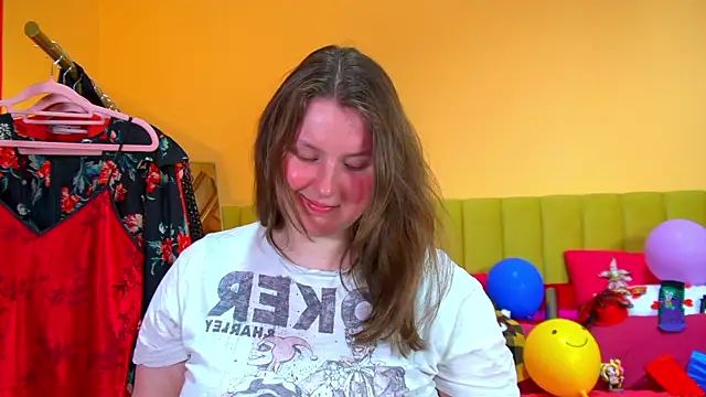 MelodyMoores online show from May 16, 6:23 am
