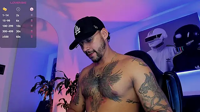 Snapshot of NikoHank_ chatting on July 16, 9:39 am NikoHank online show from July 16, 9:39 am