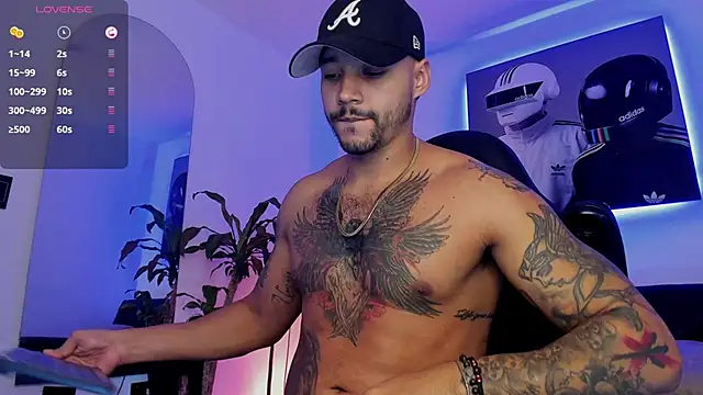 Snapshot of NikoHank_ chatting on May 1, 7:57 am NikoHank online show from May 1, 7:57 am
