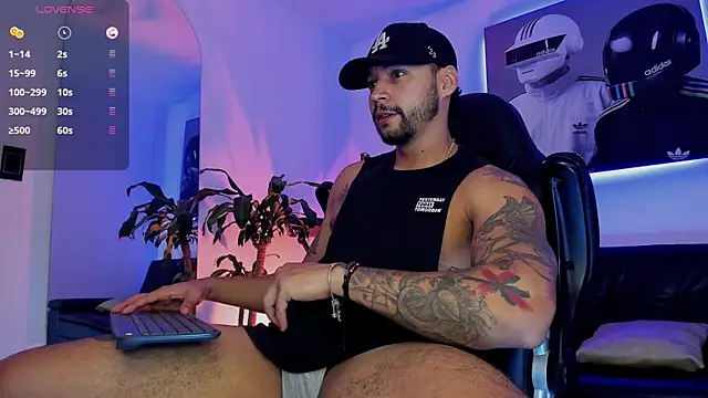 Snapshot of NikoHank_ chatting on July 22, 6:59 am NikoHank online show from July 22, 6:59 am