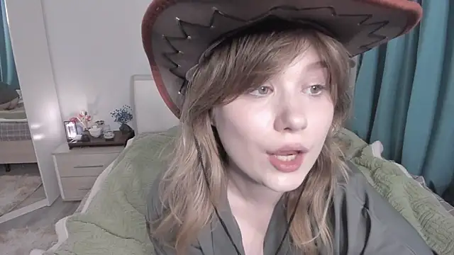 JennyHardy online show from July 4, 3:27 pm