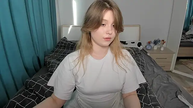 JennyHardy online show from May 19, 2:24 pm