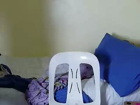 celest yummy online show from March 8, 12:38 am