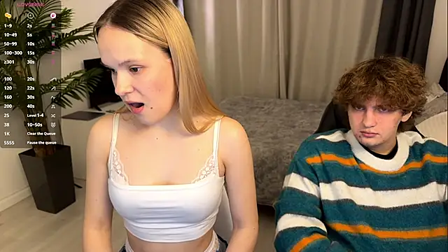 Snapshot of minions2 chatting on March 4, 9:55 pm minions2 online show from March 4, 9:55 pm