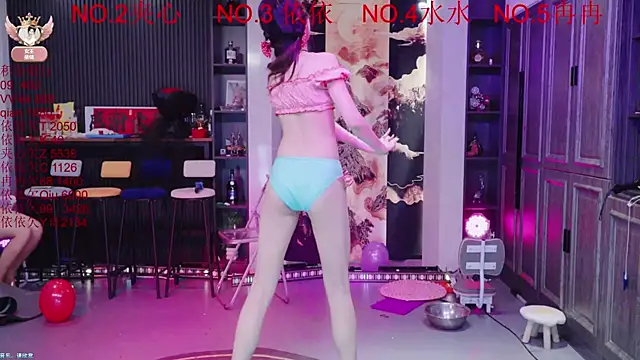 98K 001 online show from March 25, 11:53 am