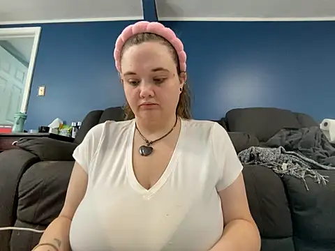 highimmaryjane online show from March 21, 6:45 pm