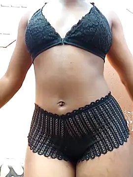 yellowjoy022 online show from March 13, 1:38 pm