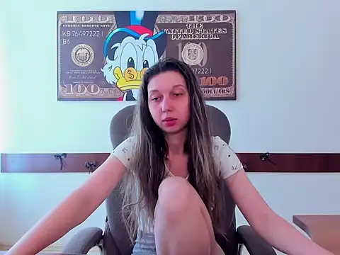 Ellina Star online show from April 9, 8:20 am