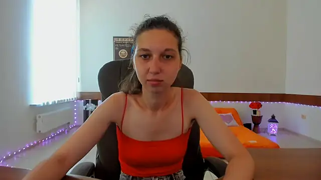 Snapshot of Ellina_Star chatting on July 9, 8:15 am Ellina Star online show from July 9, 8:15 am