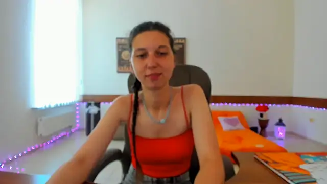 Snapshot of Ellina_Star chatting on July 11, 8:14 am Ellina Star online show from July 11, 8:14 am
