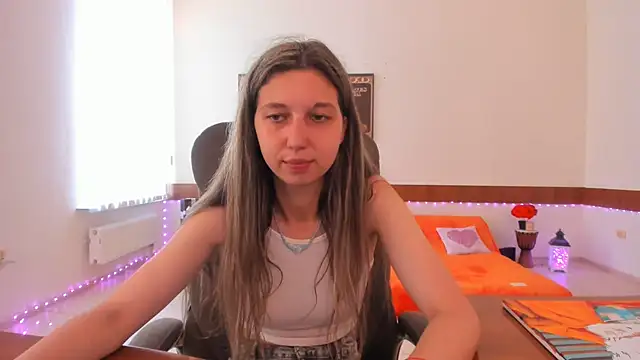 Snapshot of Ellina_Star chatting on July 17, 8:11 am Ellina Star online show from July 17, 8:11 am
