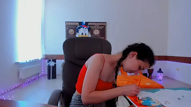 Snapshot of Ellina_Star chatting on July 3, 8:21 am Ellina Star online show from July 3, 8:21 am