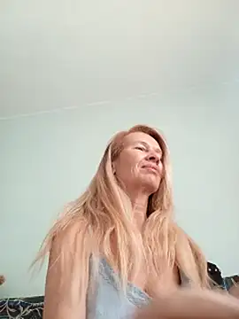 ViktoriaSexi1 online show from March 14, 7:58 am