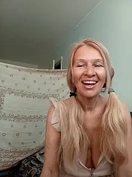 ViktoriaSexi1 online show from April 24, 4:47 am