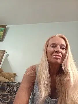 ViktoriaSexi1 online show from May 24, 6:30 pm