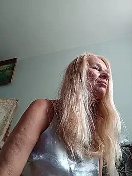 ViktoriaSexi1 online show from May 25, 6:34 am