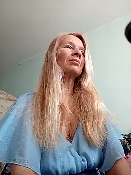 ViktoriaSexi1 online show from April 28, 5:01 am