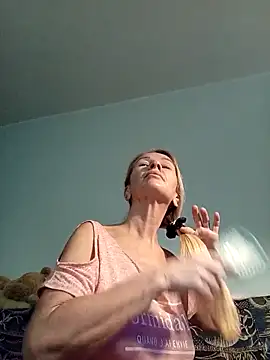 ViktoriaSexi1 online show from March 24, 9:59 pm