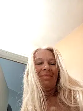 Snapshot of ViktoriaSexi1 chatting on June 4, 7:46 am ViktoriaSexi1 online show from June 4, 7:46 am