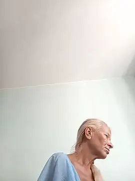 Snapshot of ViktoriaSexi1 chatting on July 1, 4:24 am ViktoriaSexi1 online show from July 1, 4:24 am