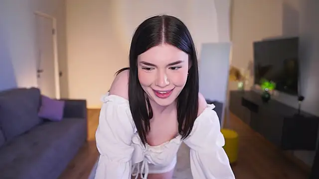 AdaBell online show from April 21, 1:07 pm