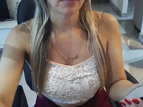 Snapshot of VibeProibida chatting on March 4, 4:26 pm VibeProibida online show from March 4, 4:26 pm