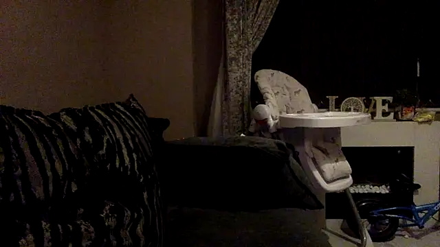 CurvyCatx online show from April 2, 8:59 pm