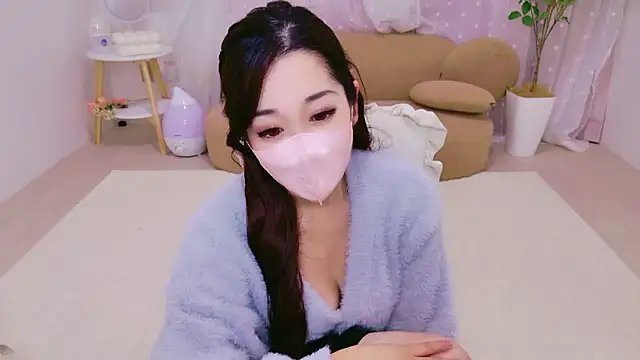 YURIKAsan  online show from April 1, 12:17 pm