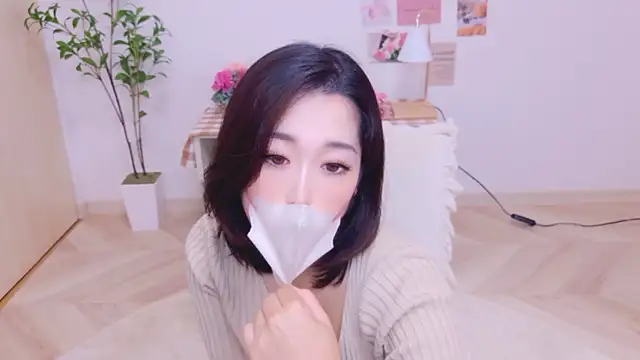 YURIKAsan  online show from May 27, 11:39 am