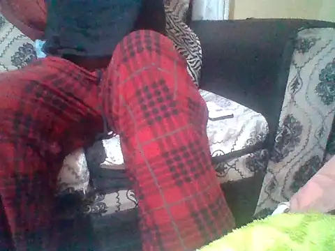 Snapshot of Sexyaryaa chatting on April 21, 3:18 pm Sexyaryaa online show from April 21, 3:18 pm