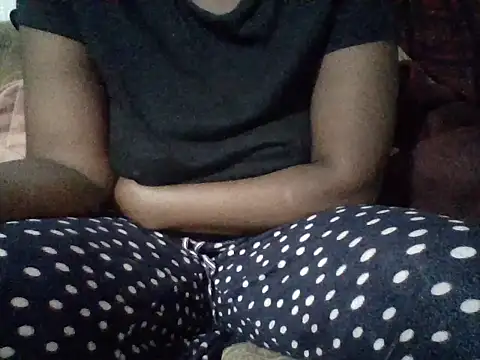 Snapshot of Sexyaryaa chatting on May 2, 5:45 am Sexyaryaa online show from May 2, 5:45 am