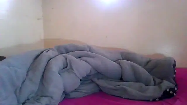 Snapshot of simphiwe23 chatting on July 6, 5:14 am simphiwe23 online show from July 6, 5:14 am