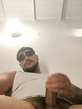 BadboyDirty1 online show from May 7, 9:07 pm